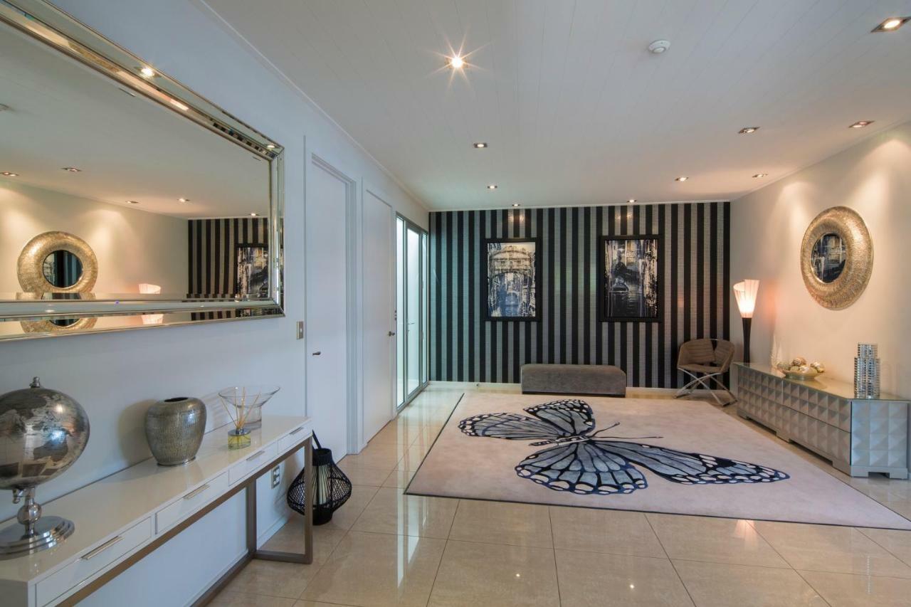 Papillon, A Relax It'S Done Luxury Holiday Home Queenstown Exterior photo